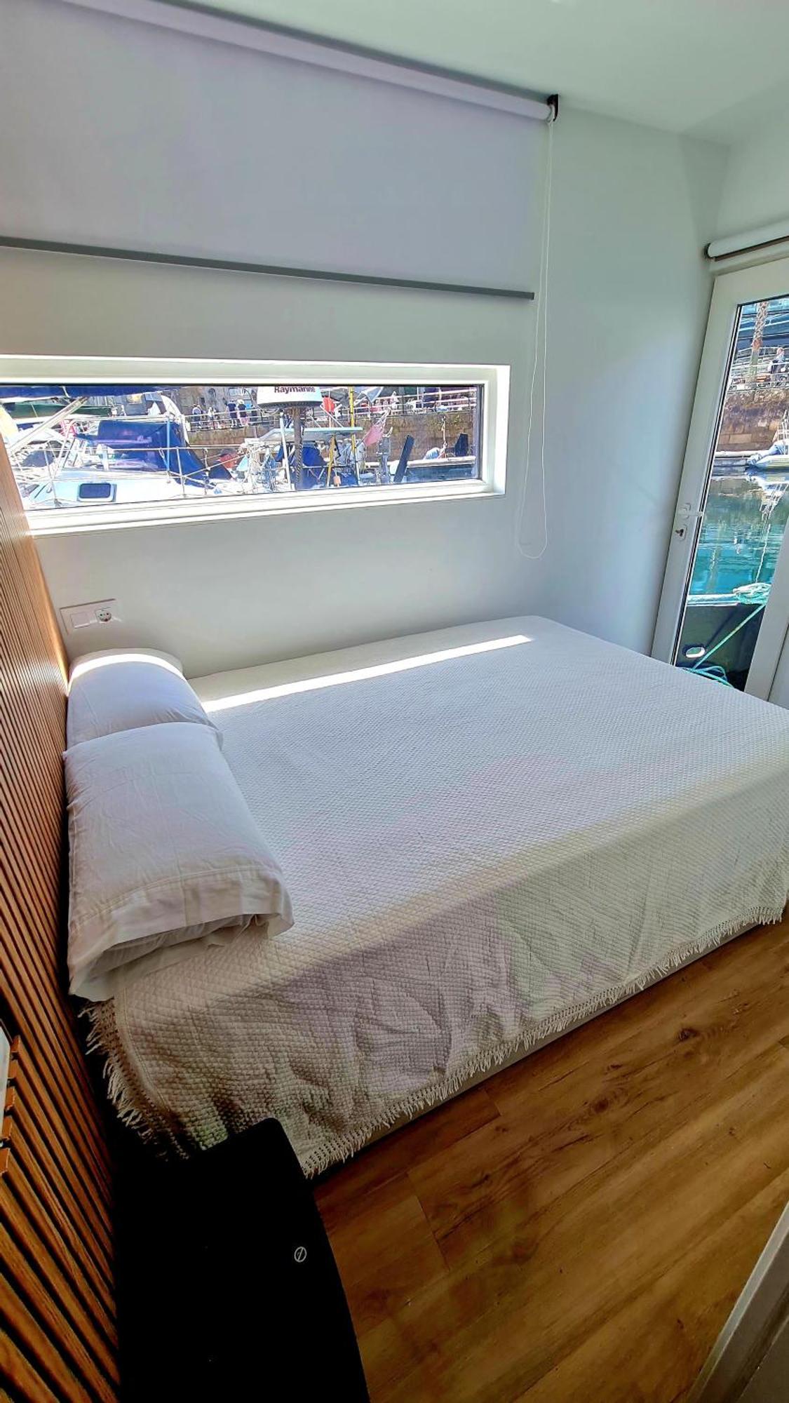 Botel Barco-apartamento En El Nautico De *