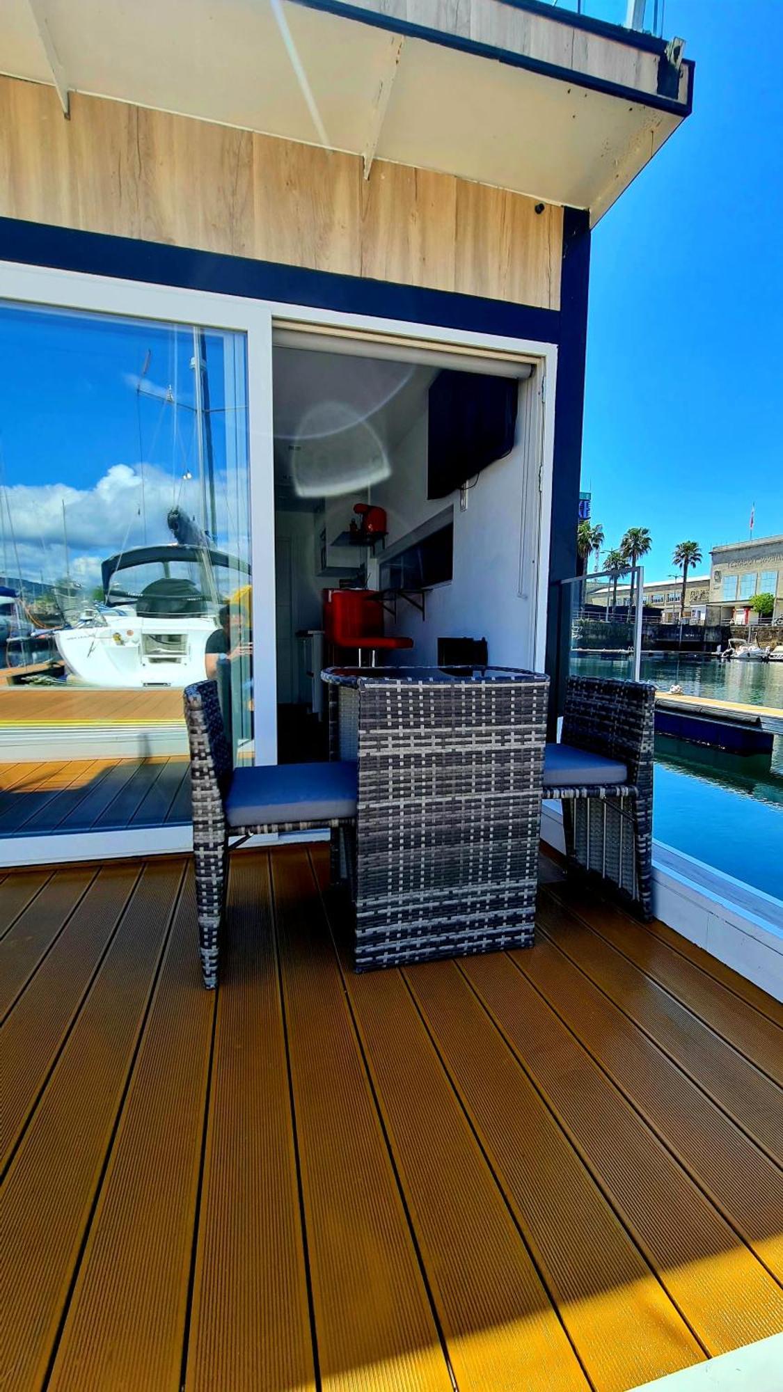 Hotel en barco Barco-apartamento En El Nautico De