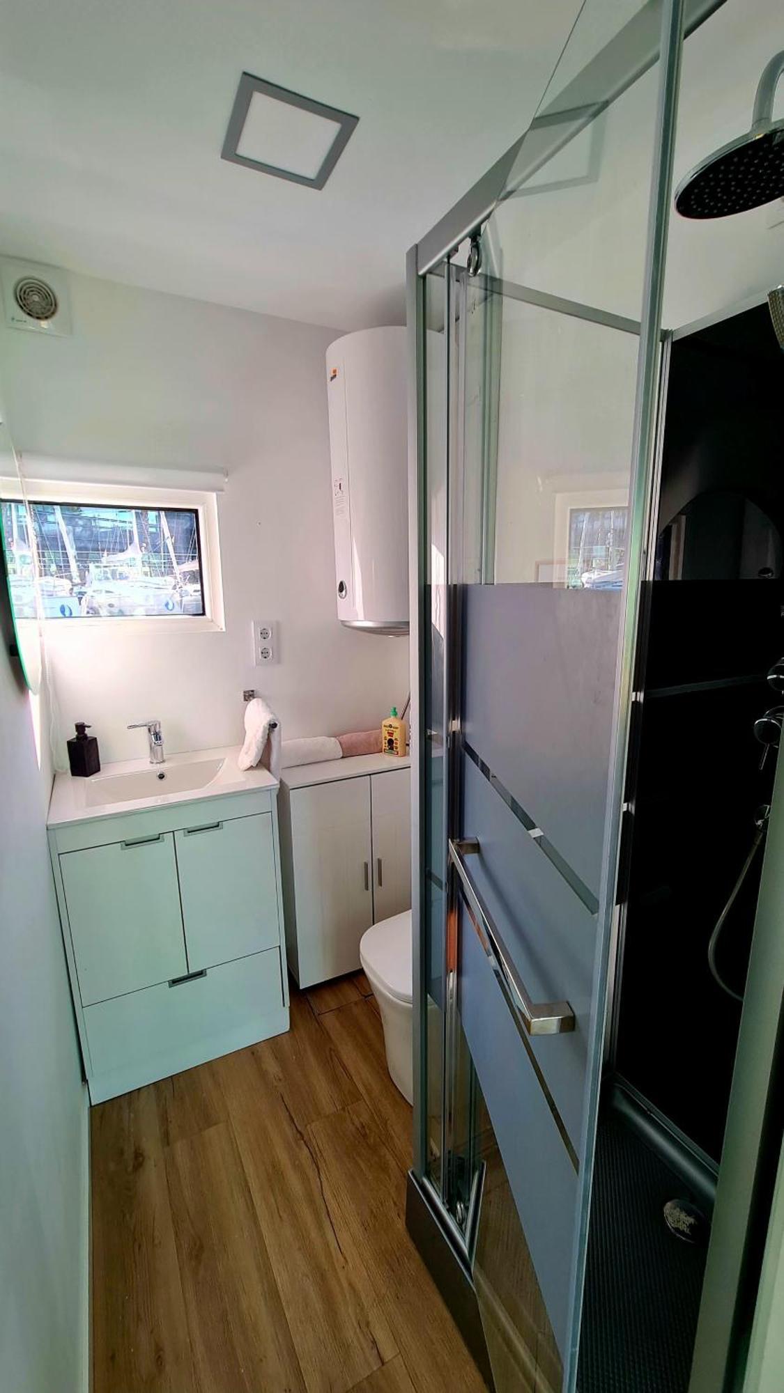 Barco-apartamento En El Nautico De Vigo