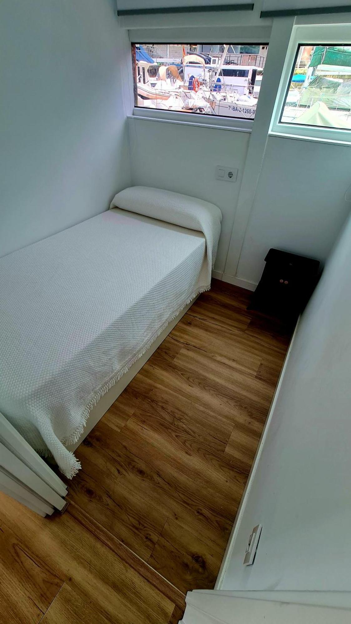 Barco-apartamento En El Nautico De * Vigo
